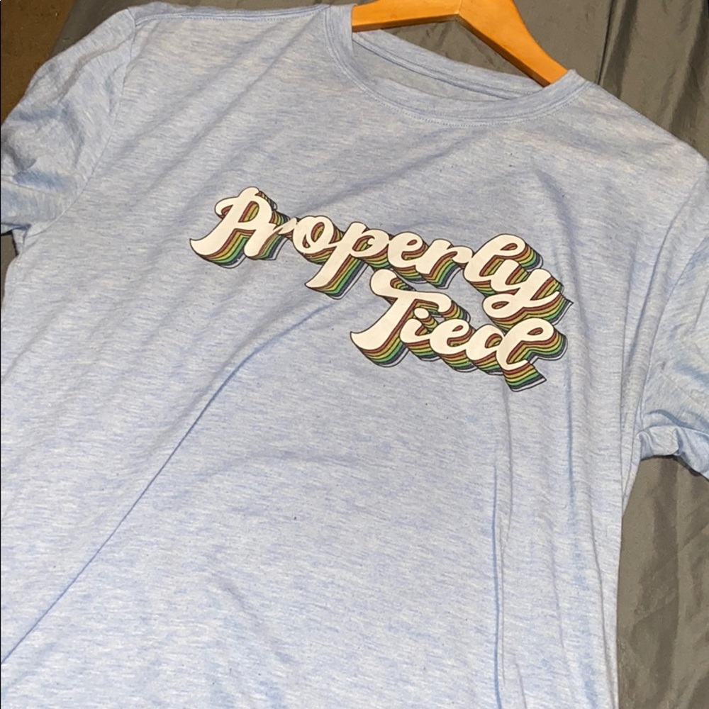 Properly Tied tee